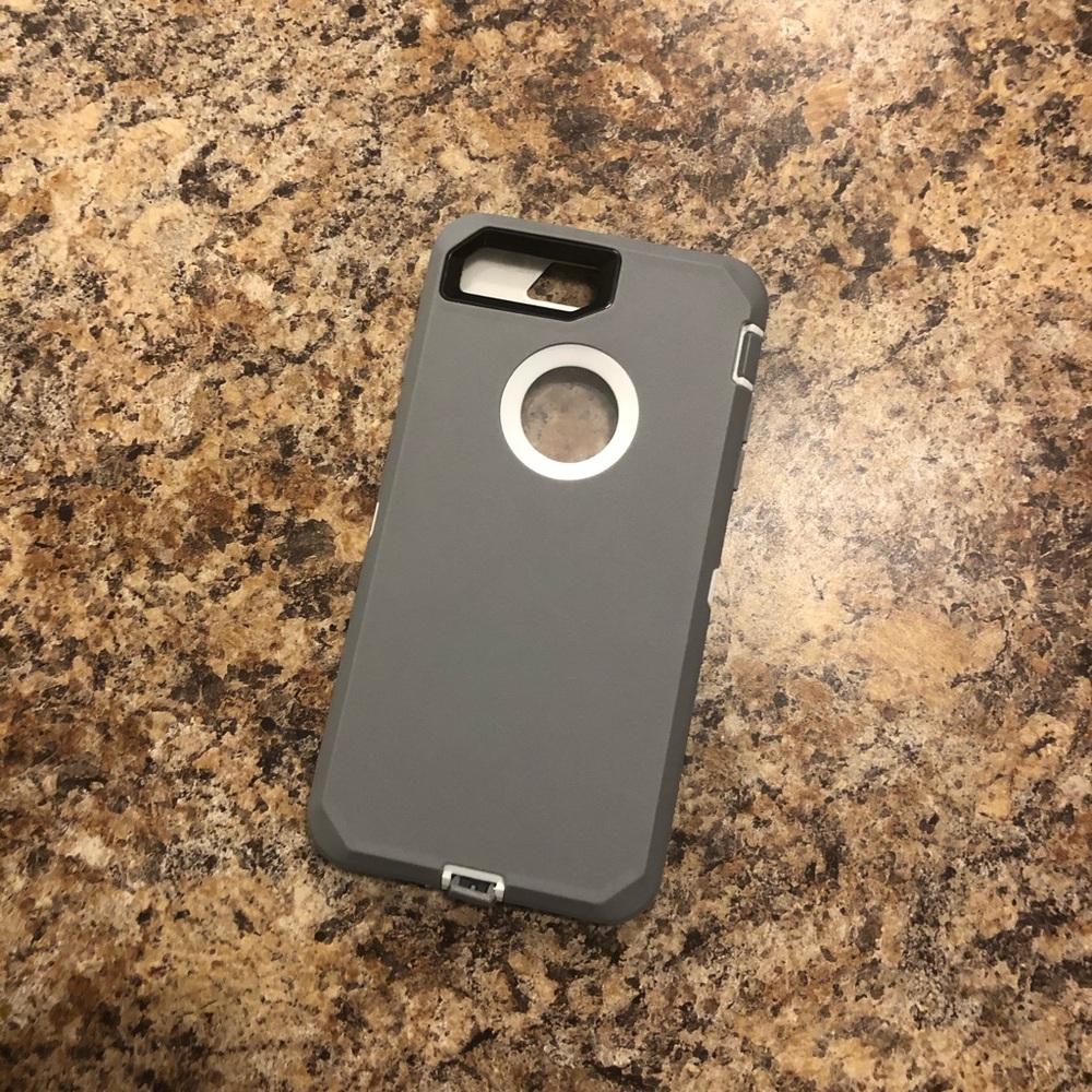 iPhone 8+ case - Picture 2 of 2